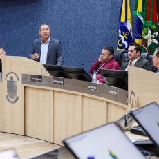 Presidente da Itajaí Participações apresenta nova estratégia de gestão na Câmara de Vereadores